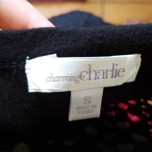 Lace long sleeve top - Picture 3 of 3